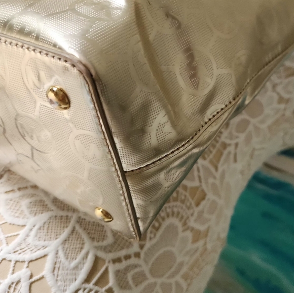 Michael Kors Large Jet Set with Chain strap Gold MK Tote. - Picture 7 of 16